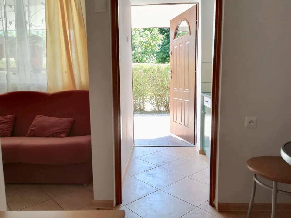 Sloneczne Apartamenty Мєлно Екстер'єр фото
